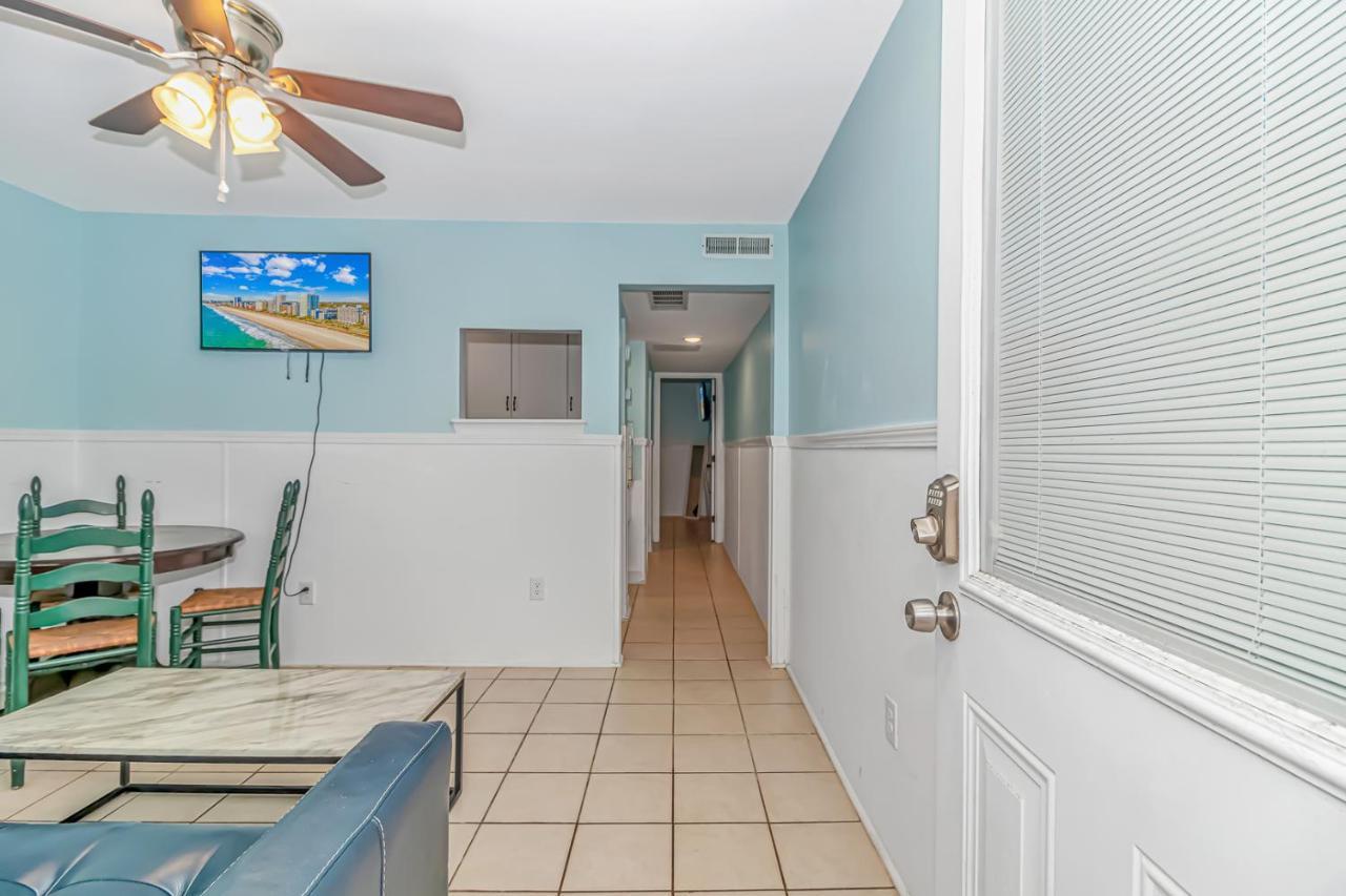 125 Atlantic Avenue Unit E - Pet Friendly! Walk To The Beach And Pier!1Br -1Ba - Sleeps 2-4 Guests! Миртл-Бич Экстерьер фото
