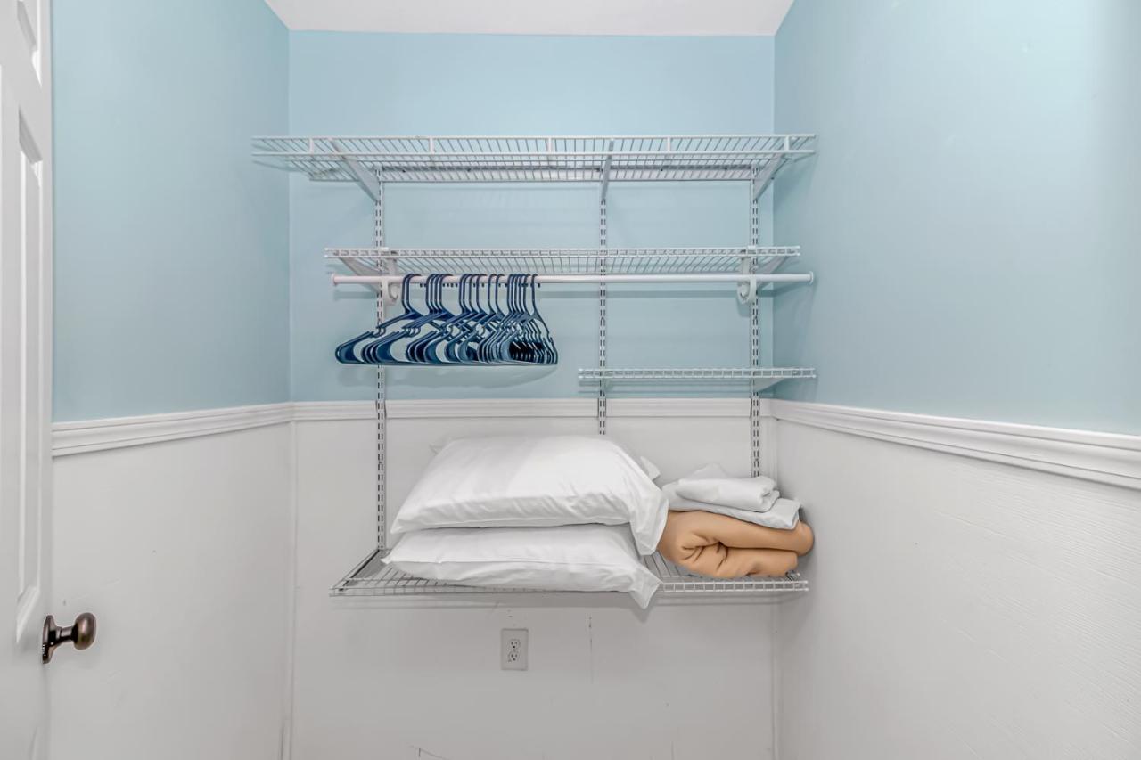 125 Atlantic Avenue Unit E - Pet Friendly! Walk To The Beach And Pier!1Br -1Ba - Sleeps 2-4 Guests! Миртл-Бич Экстерьер фото